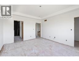 176 McLellan AVENUE - 18