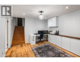 147 HYDE PARK ROAD - 34