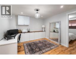 147 HYDE PARK ROAD - 35