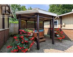 69 KAEL CRESCENT - 34