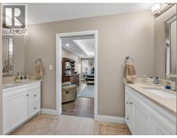 5 WOODLAND STREET - 28
