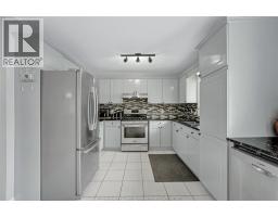 1391 FULLER CRESCENT - 9