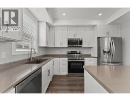 1565 GLADSTONE AVENUE - 13