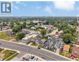 1588 Tecumseh ROAD West - 27