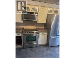 2185 DOUGALL AVENUE - 7