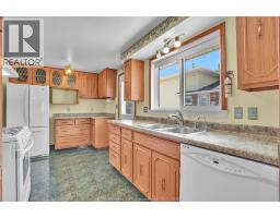 9703 MELVILLE - 11