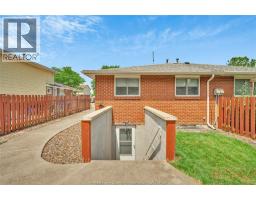 9703 MELVILLE - 31