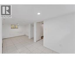 418 CARON AVENUE - 18