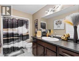 255 MAXWELL CRESCENT - 18