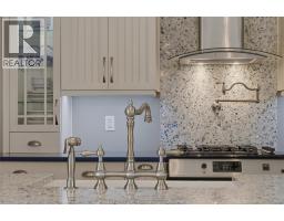 260 LAURIER - 9