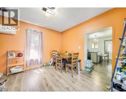 13 HALL STREET North - 13