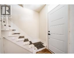 13 HALL STREET North - 32