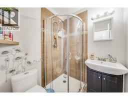 2405 ROXBOROUGH BOULEVARD - 27
