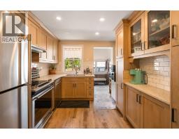 1220 BRUCE AVENUE - 5