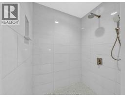 1465 UNION AVENUE - 27