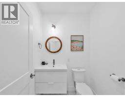 1465 UNION AVENUE - 31