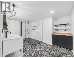2291 MAITLAND AVENUE - 34