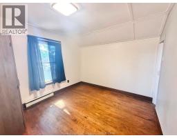 427 CAMERON - 16