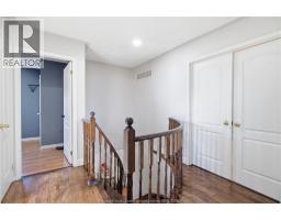936 NORTH TALBOT ROAD - 14