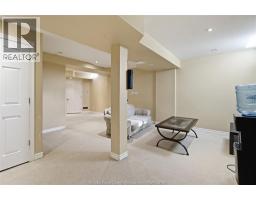 936 NORTH TALBOT ROAD - 26