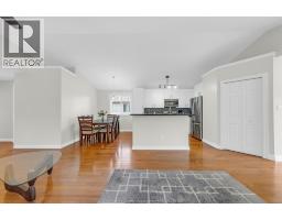1039 SILVERDALE - 11