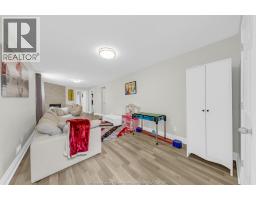 1039 SILVERDALE - 29