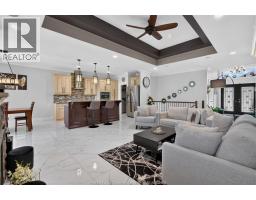 3945 ZANZIBAR CRESCENT - 12
