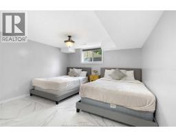 3945 ZANZIBAR CRESCENT - 34