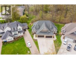 69 RED OAK CRESCENT - 3