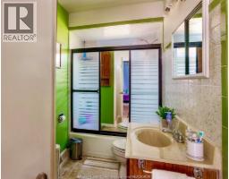 3775 MYRTLE - 13