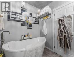 19037 LAKESIDE DRIVE - 34