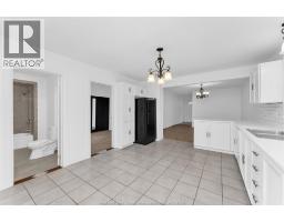 578 BROCK STREET - 11