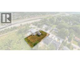 1226 SURREY DRIVE - 35
