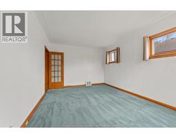 1226 SURREY DRIVE - 5