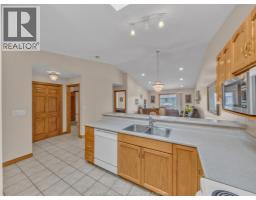 89 Peter AVENUE - 3