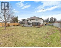 831 LAWNDALE - 22