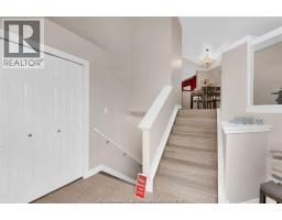 831 LAWNDALE - 3