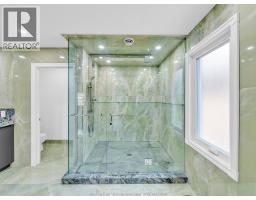 1098 STONEYBROOK CRESCENT - 18