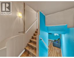 1098 STONEYBROOK CRESCENT - 36