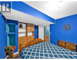1098 STONEYBROOK CRESCENT - 40