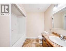 11916 BOULDER CRES. - 25