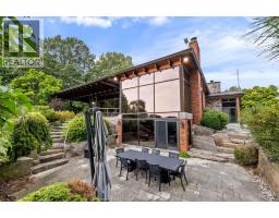 881 COUNTY ROAD 50 East - 43
