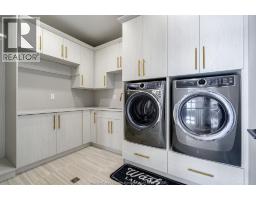 200 Grandview AVENUE - 33
