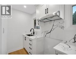 1377 GRANVILLE CRESCENT - 12