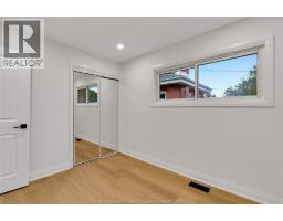 1377 GRANVILLE CRESCENT - 16