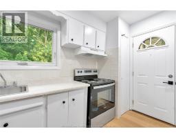 1377 GRANVILLE CRESCENT - 25