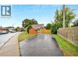 1377 GRANVILLE CRESCENT - 4