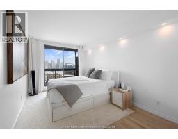 150 PARK UnitNo. 1807 - 4