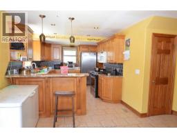 922 Talbot Road E - 8