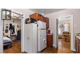 2165-2167 Dougall AVENUE - 11